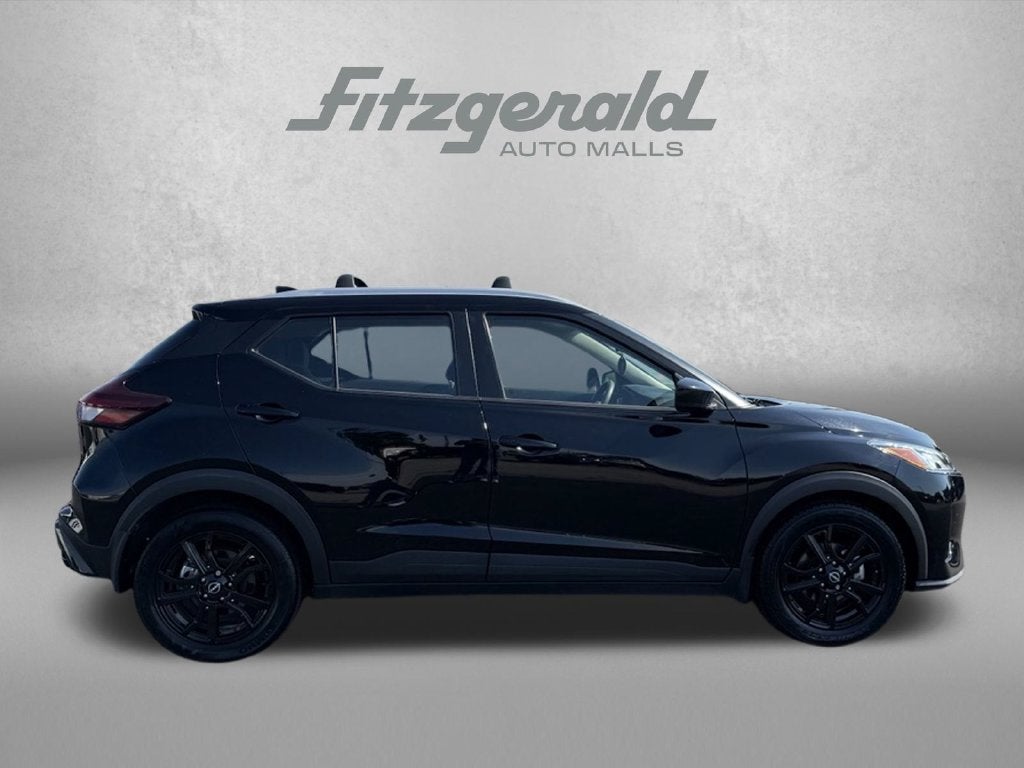 2023 Nissan Kicks SV