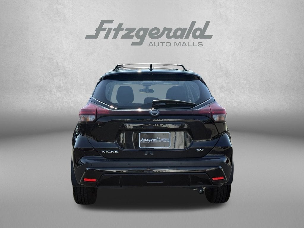 2023 Nissan Kicks SV