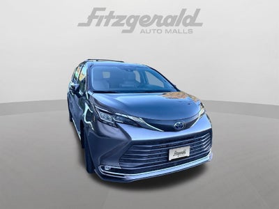 2021 Toyota Sienna XLE 7 Passenger