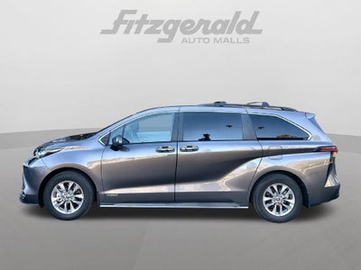 2021 Toyota Sienna XLE 7 Passenger