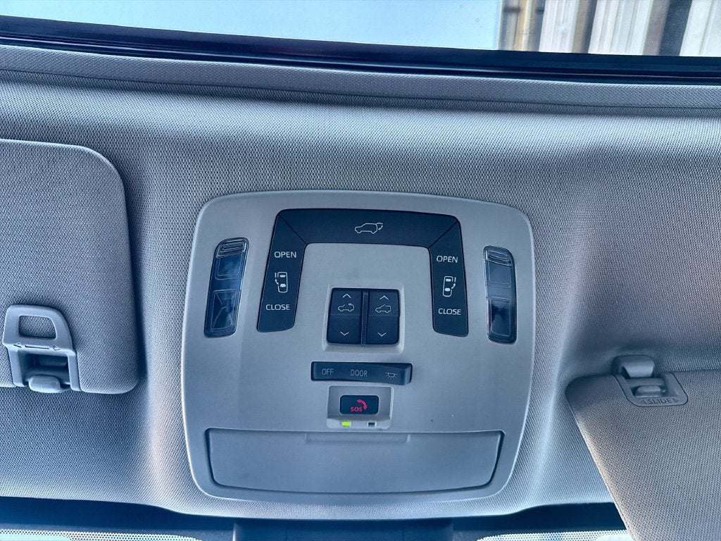 2021 Toyota Sienna XLE 7 Passenger