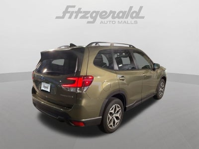 2024 Subaru Forester Premium