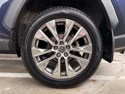 2020 Toyota RAV4 XLE Premium