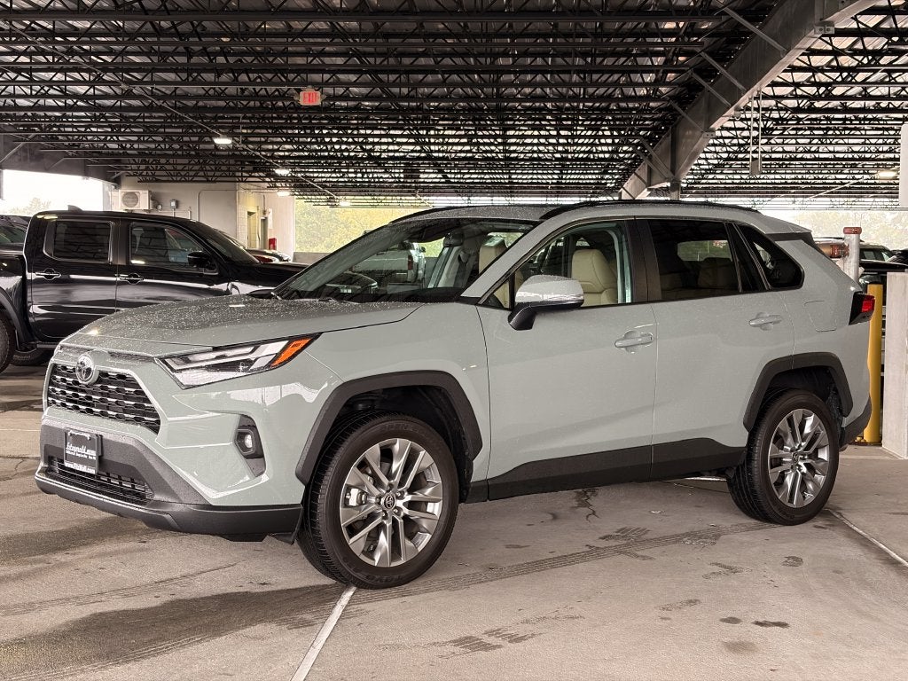 2023 Toyota RAV4 XLE Premium