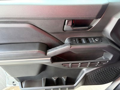 2025 Toyota TACOMA SR5 SR5