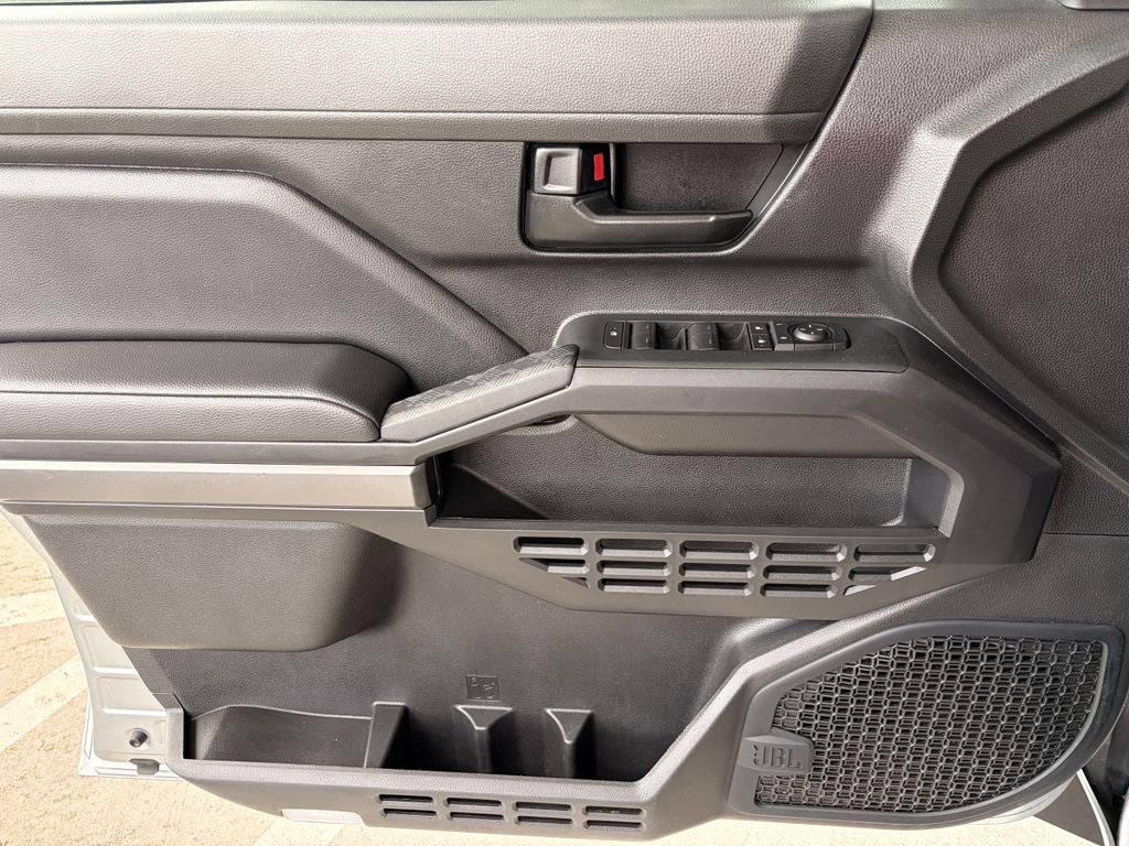 2024 Toyota TACOMA SR5 SR5