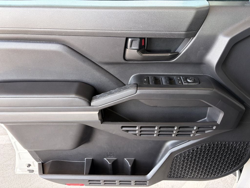 2024 Toyota TACOMA SR5 SR5