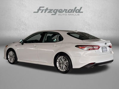 2020 Toyota Camry Hybrid XLE
