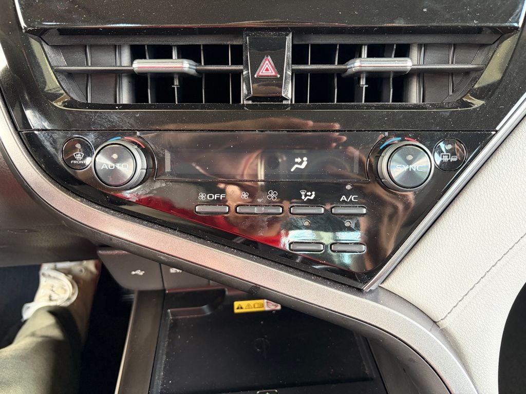 2023 Toyota Camry Hybrid XLE