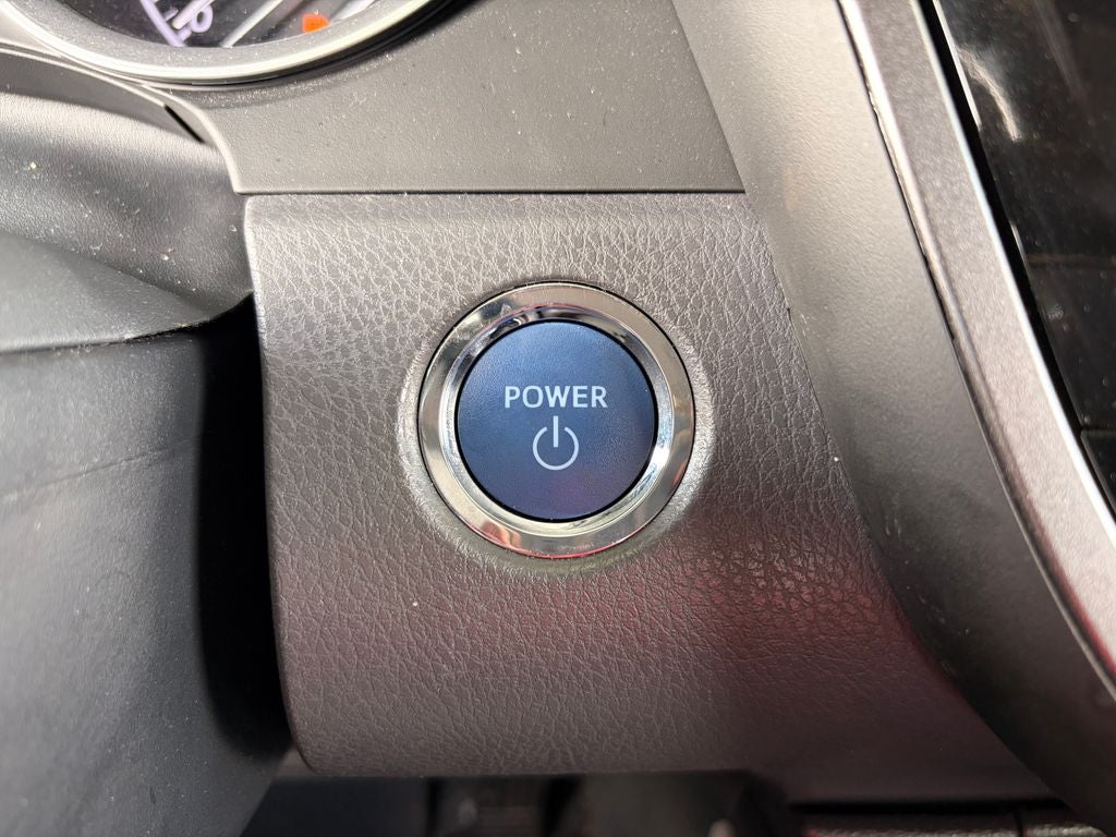 2023 Toyota Camry Hybrid XLE