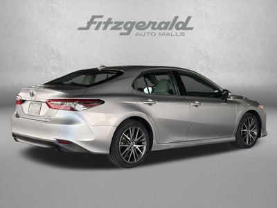 2023 Toyota Camry Hybrid XLE