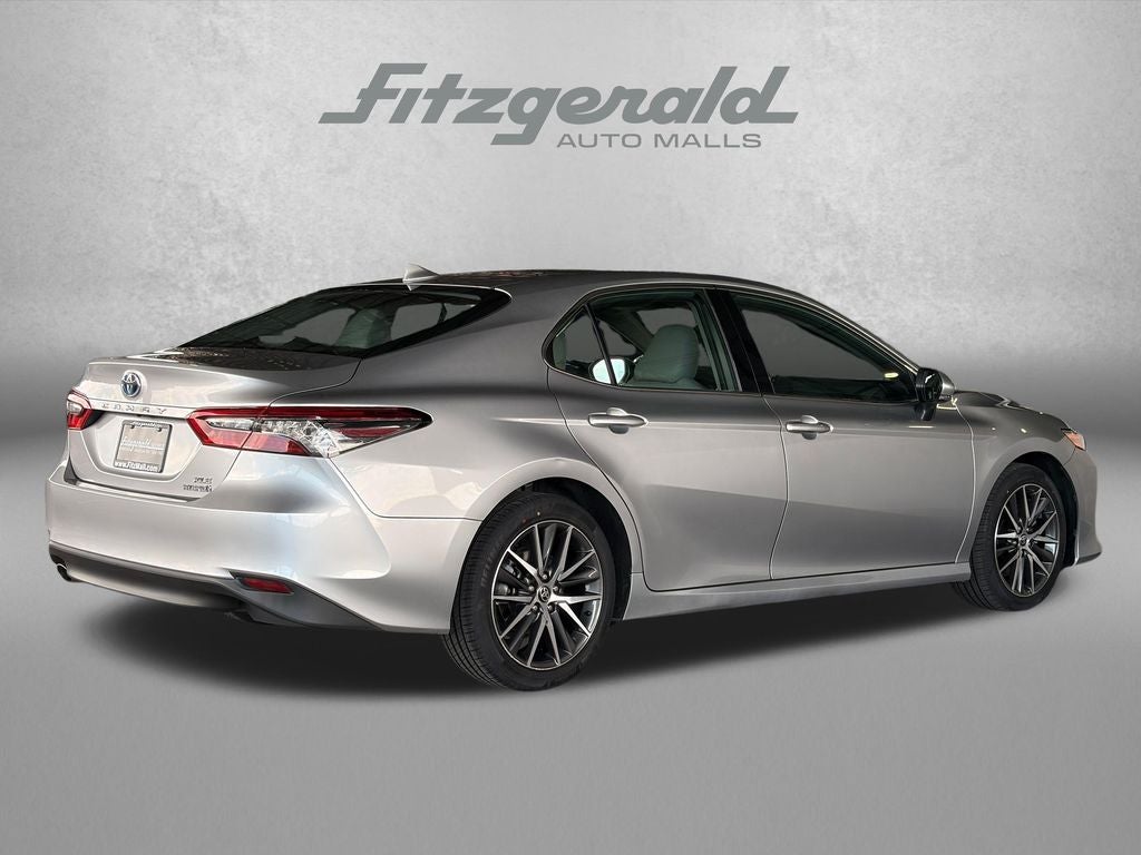 2023 Toyota Camry Hybrid XLE