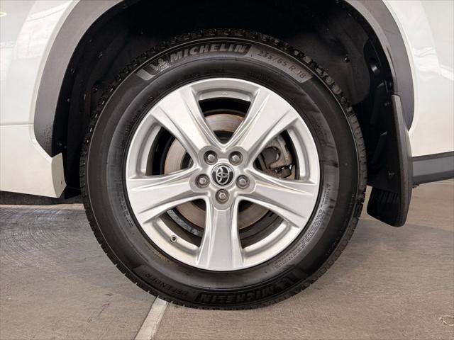 2022 Toyota HIGHLANDER LE