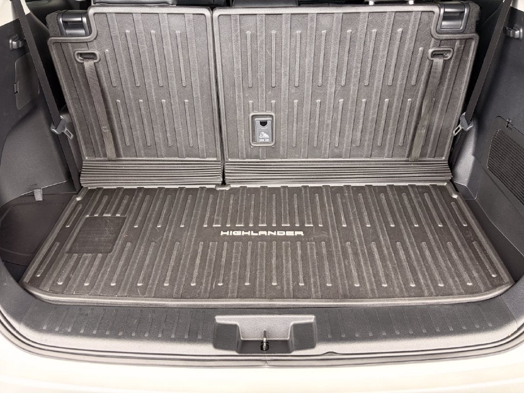 2025 Toyota Highlander Hybrid XLE