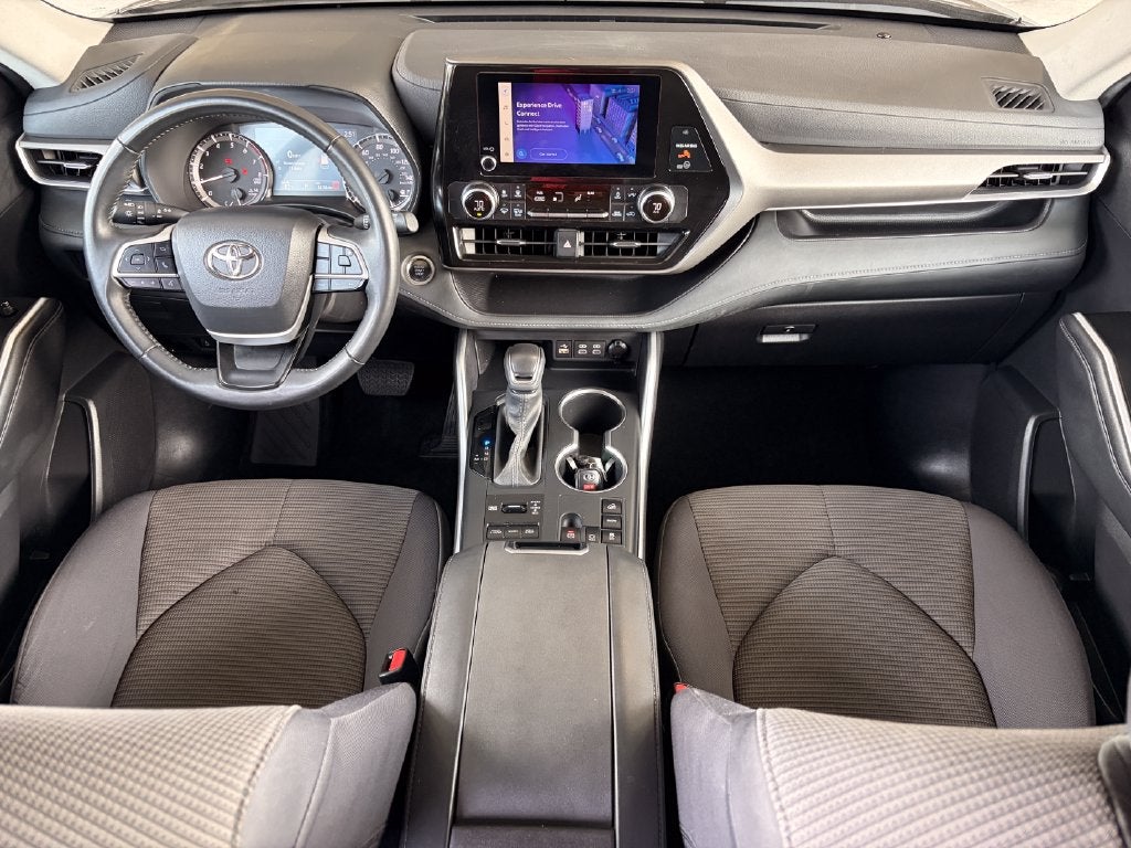 2025 Toyota Highlander LE