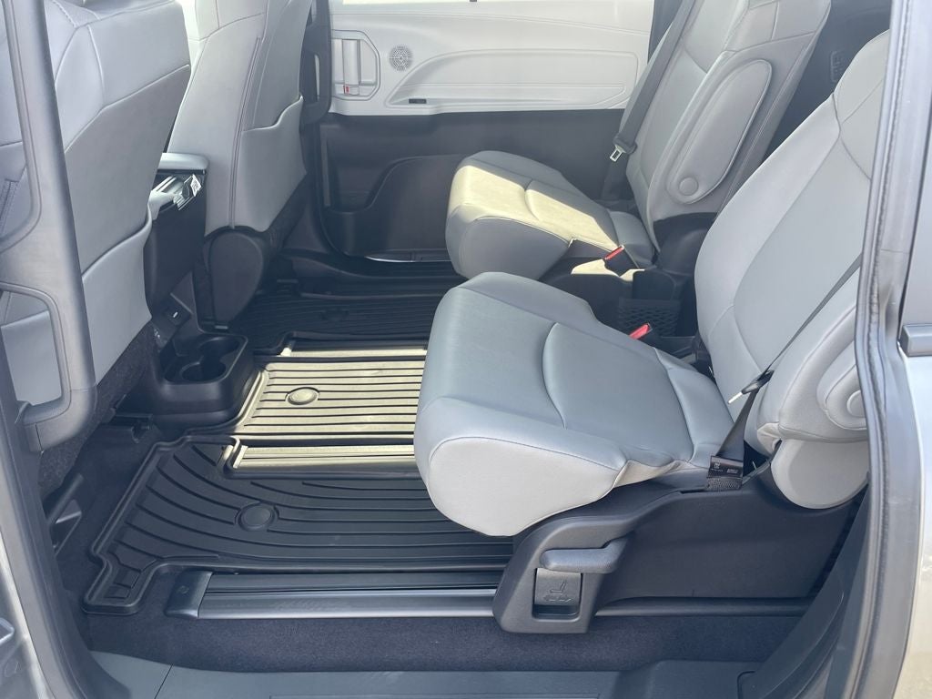 2026 Toyota Sienna XLE 7 Passenger