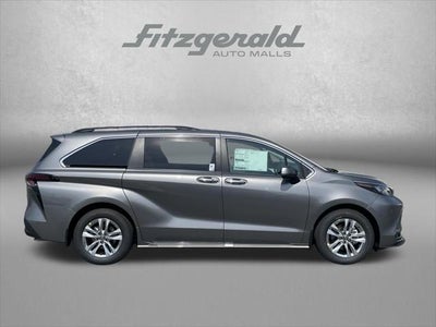 2026 Toyota SIENNA XLE AWD XLE 7 Passenger