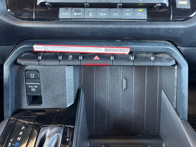 2025 Toyota TUNDRA 4X4 SR
