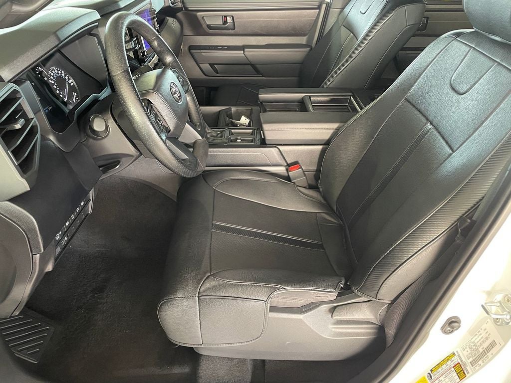 2025 Toyota TUNDRA 4X4 SR