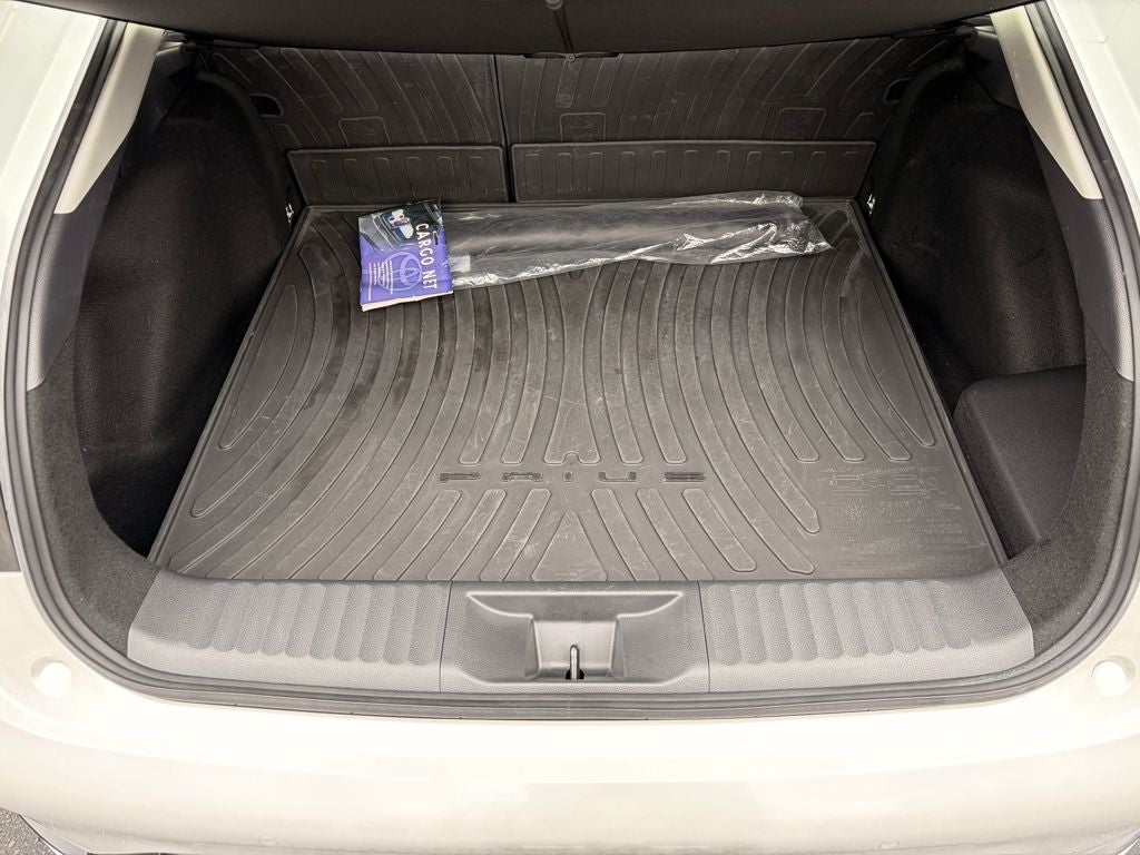 2024 Toyota PRIUS XLE