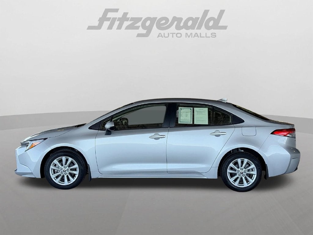 2025 Toyota Corolla Hybrid LE