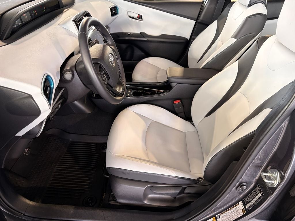 2022 Toyota PRIUS XLE AWD-e