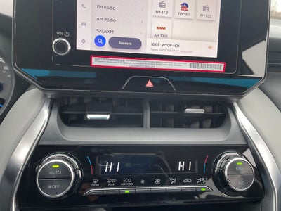 2024 Toyota Venza LE