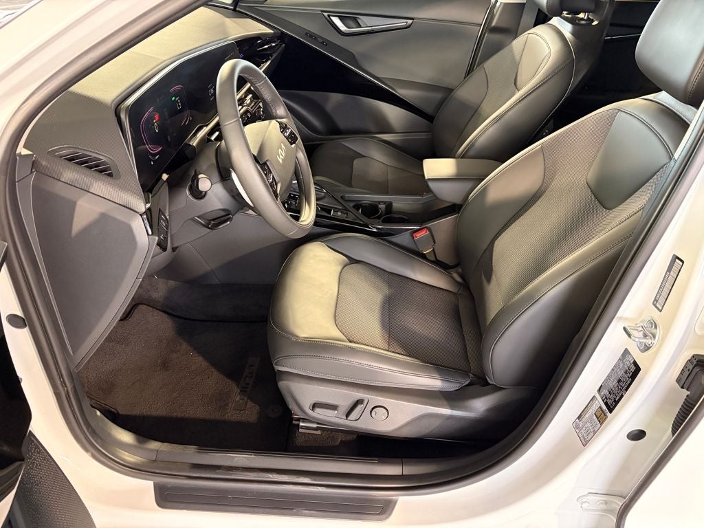 2025 Kia Niro EX