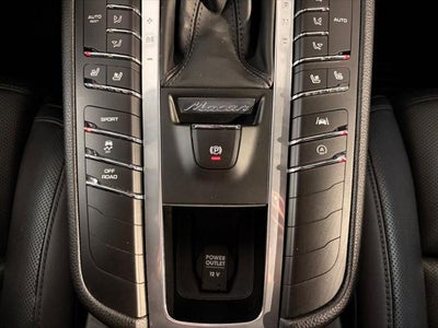 2020 Porsche Macan S