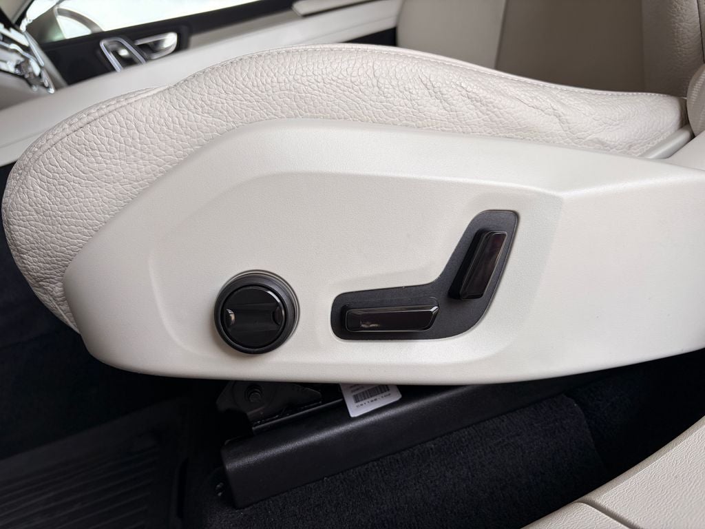 2023 Volvo XC60 B5 Core