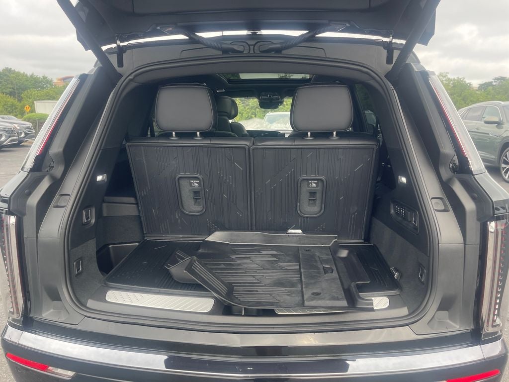 2026 Cadillac VISTIQ Sport