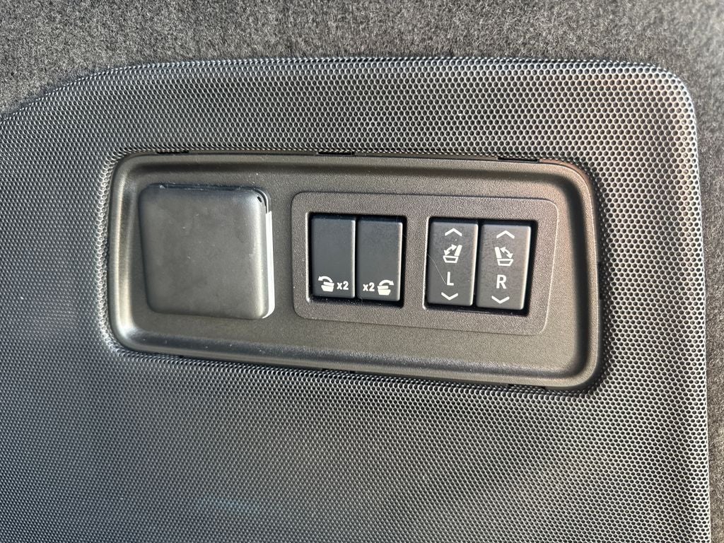 2024 Cadillac Escalade ESV Sport Platinum