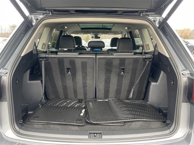 2025 Volkswagen Atlas 2.0T SEL Premium R-Line