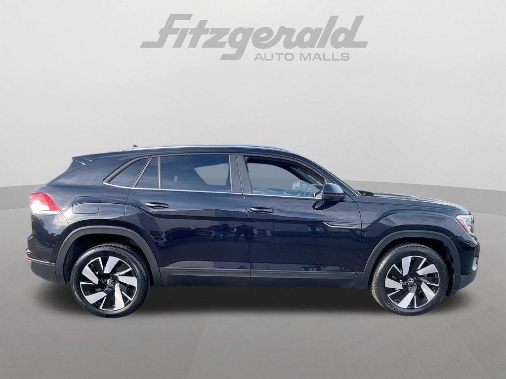 2024 Volkswagen Atlas Cross Sport 2.0T SE w/Technology
