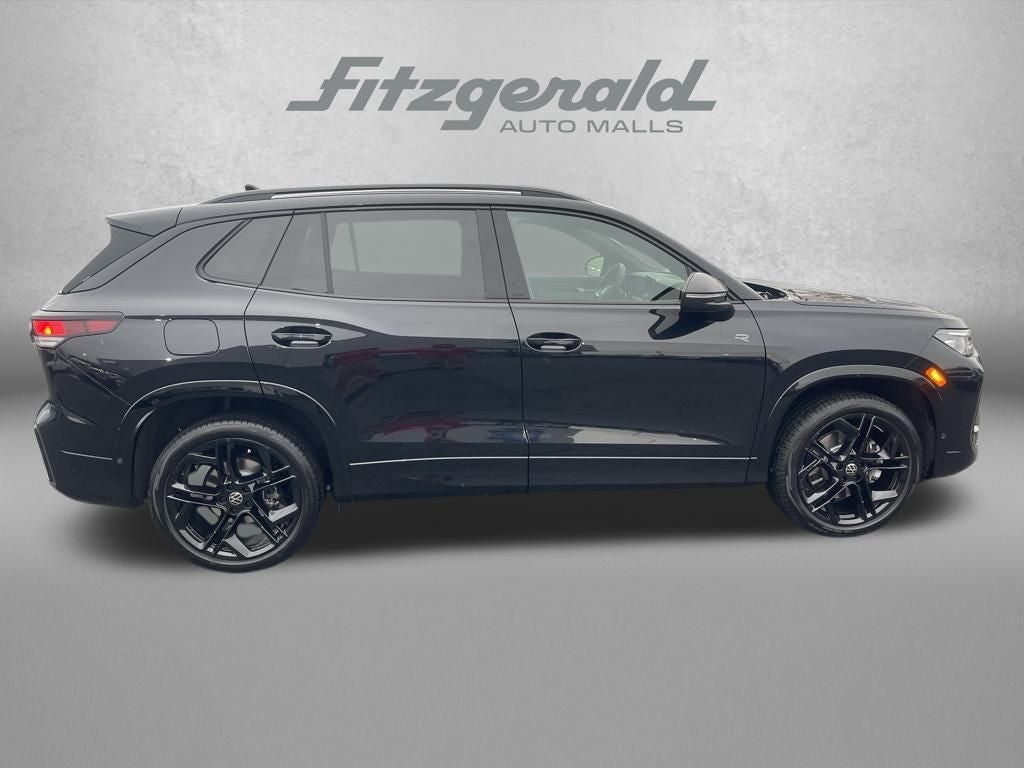 2025 Volkswagen Tiguan 2.0T SE R-Line Black