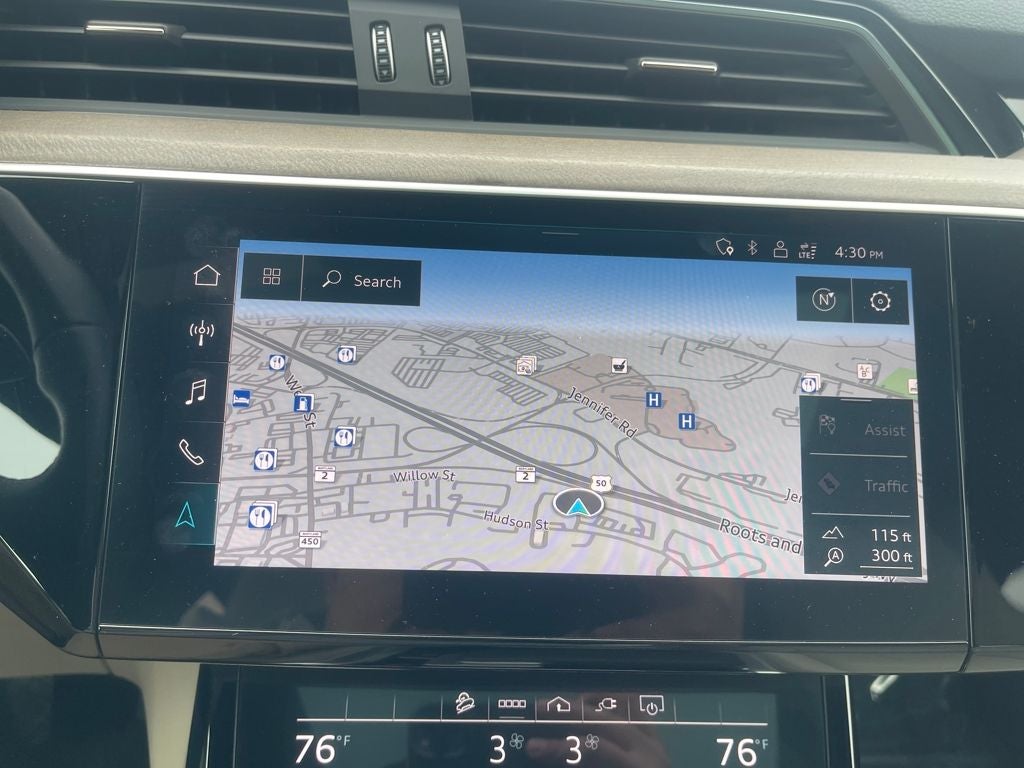 2024 Audi Q8 Sportback e-tron Premium Plus S line quattro