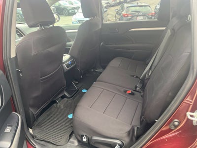 2019 Toyota Highlander LE