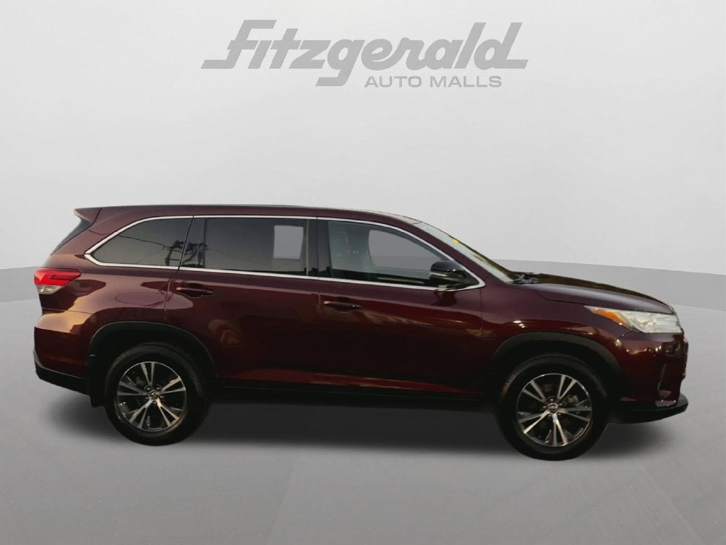 2019 Toyota Highlander LE