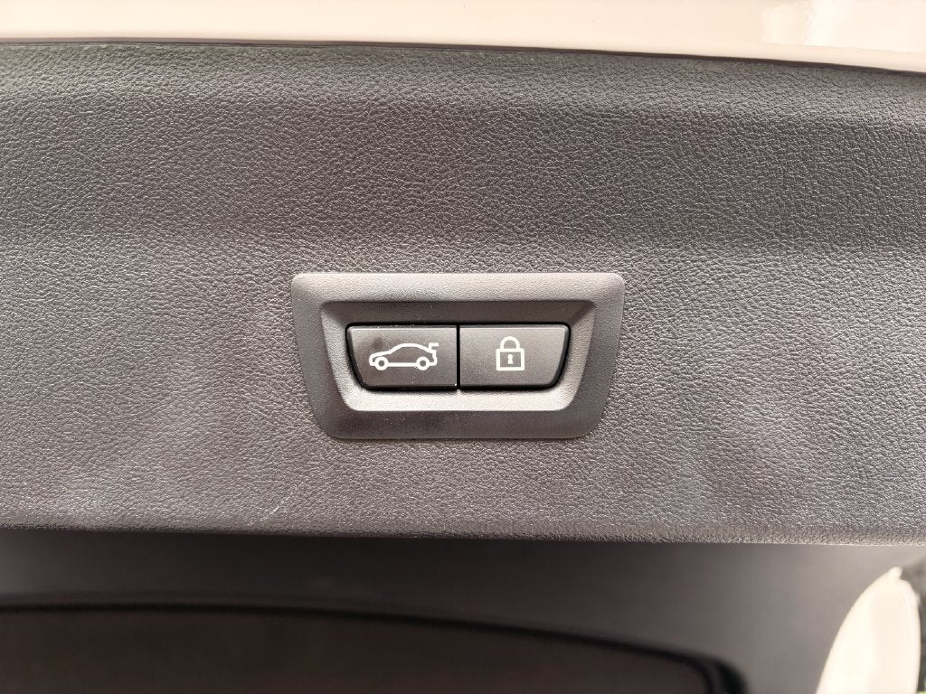2023 BMW X4 xDrive30i