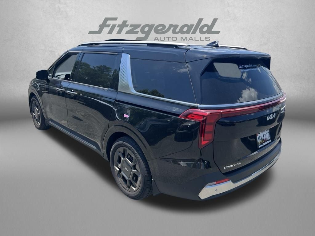 2025 Kia Carnival SX