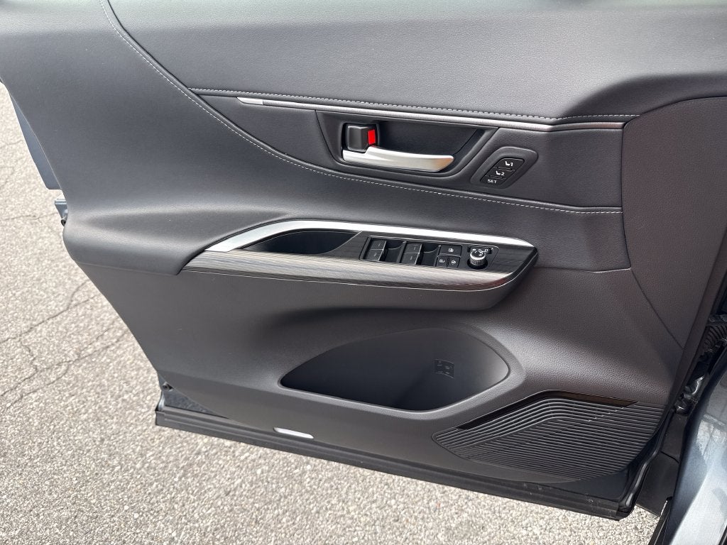 2023 Toyota Venza Limited