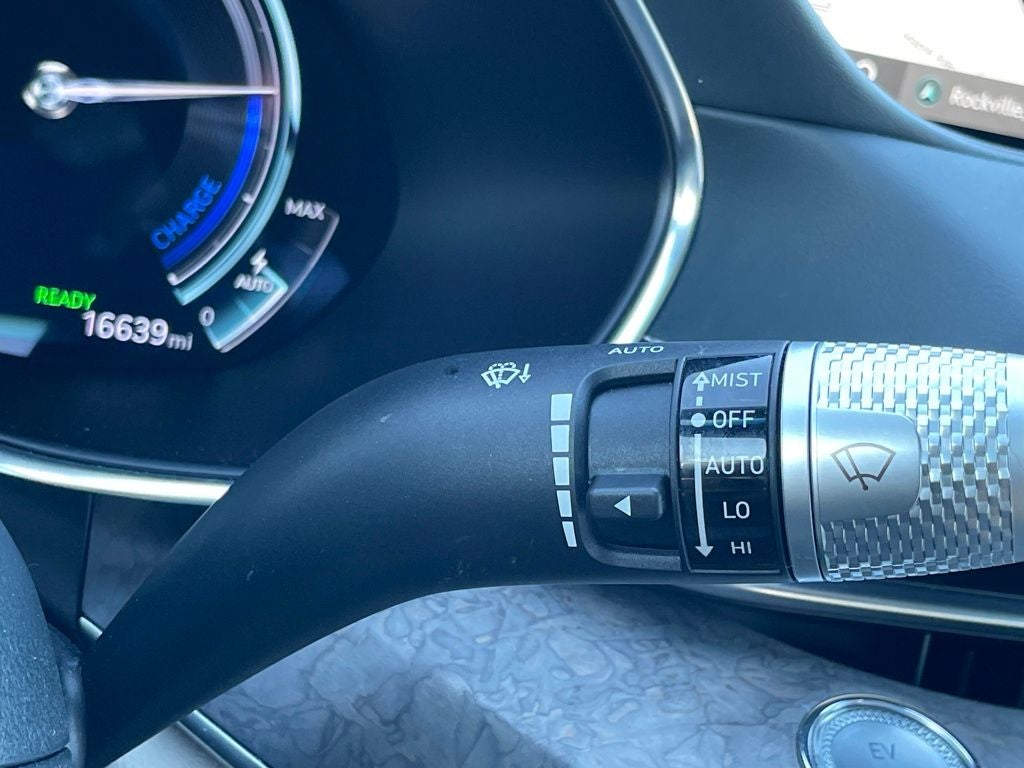 2023 Genesis Electrified G80 Base