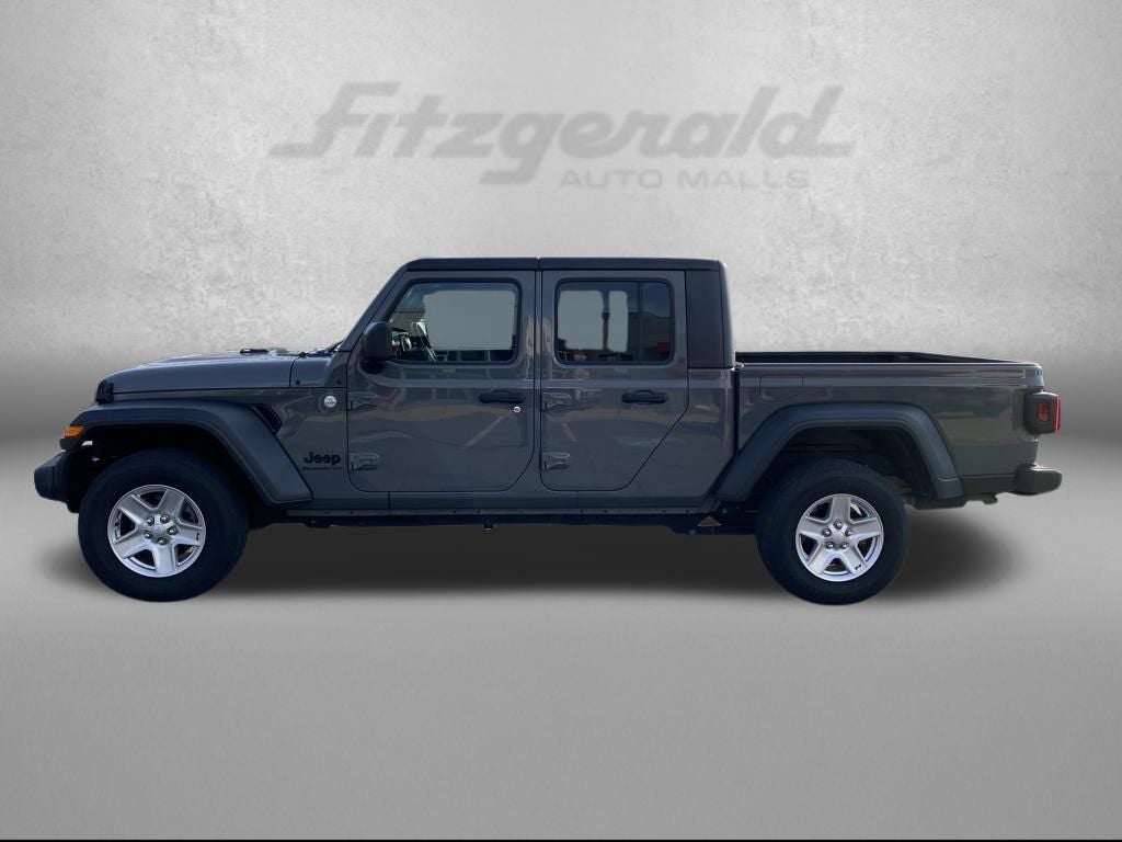 2020 Jeep Gladiator Sport photo 4