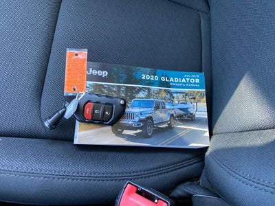 2020 Jeep Gladiator Sport