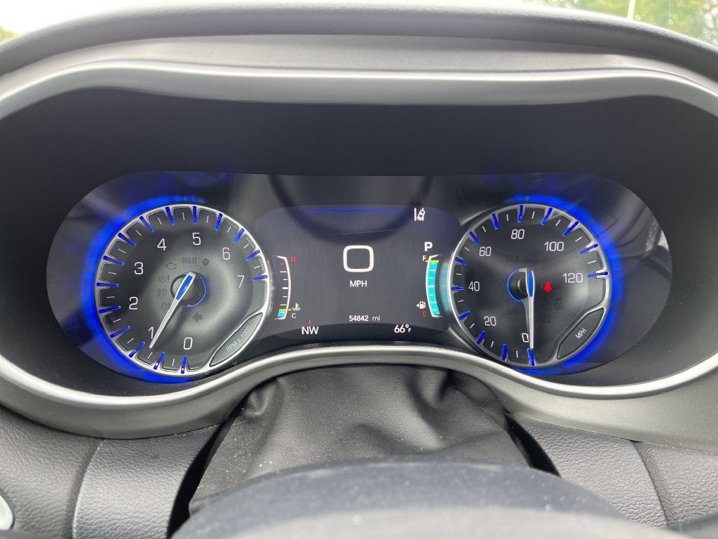 2025 Chrysler Pacifica Select