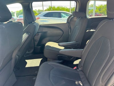 2024 Chrysler Pacifica Touring