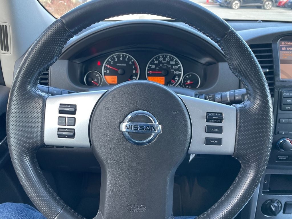 2011 Nissan Pathfinder SV