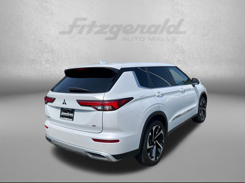 2022 Mitsubishi Outlander SE