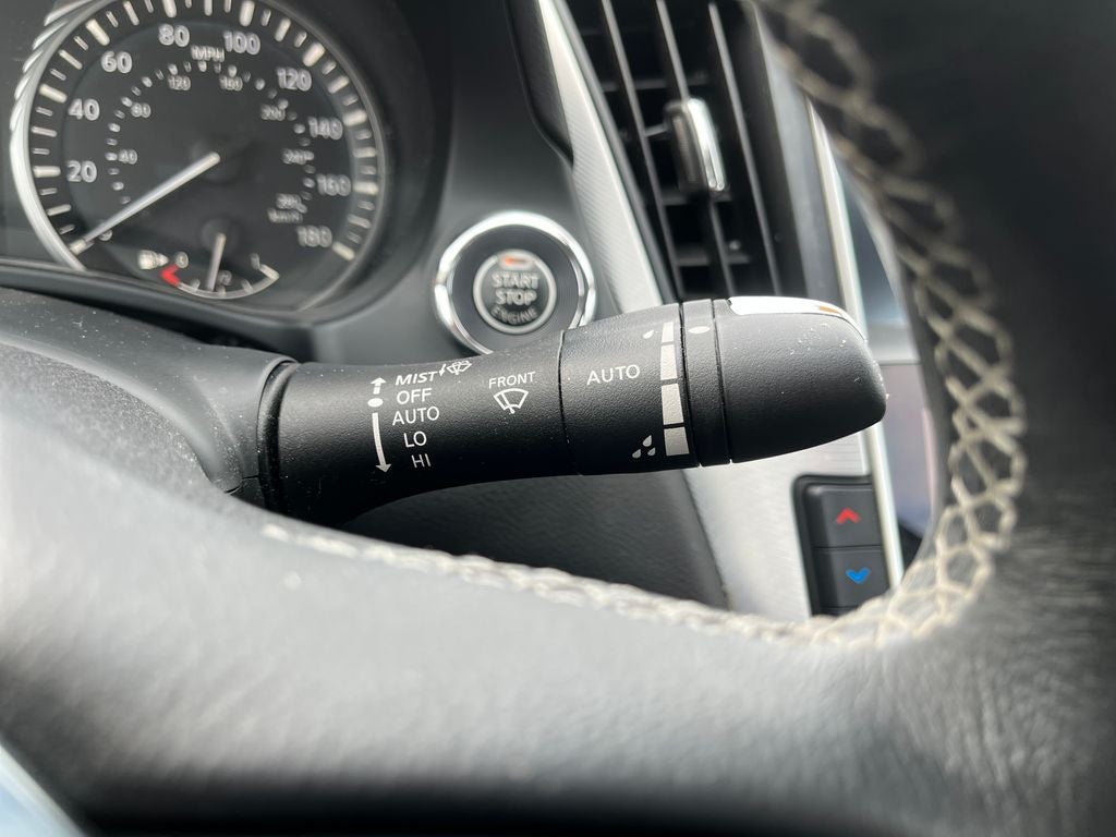 2022 INFINITI Q50 LUXE