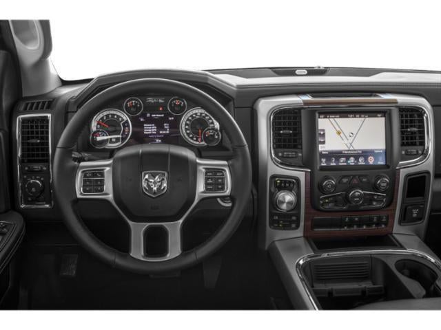 2018 RAM 1500 Laramie Crew Cab 4x4 5'7' Box